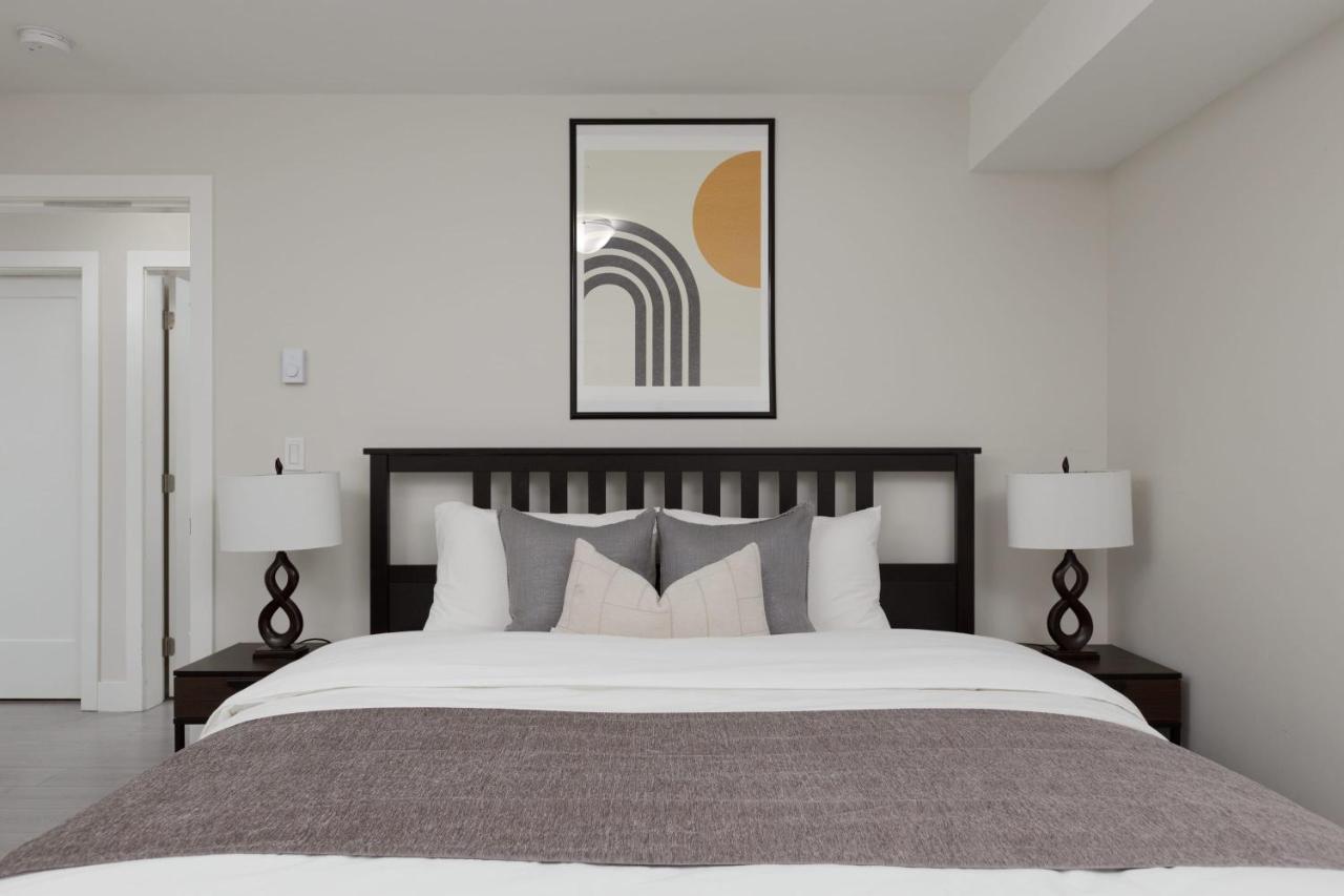 Tastefully Furnished And Newly Updated 2 Bd Central Lynn Valley North Vancouver Βίλα Εξωτερικό φωτογραφία