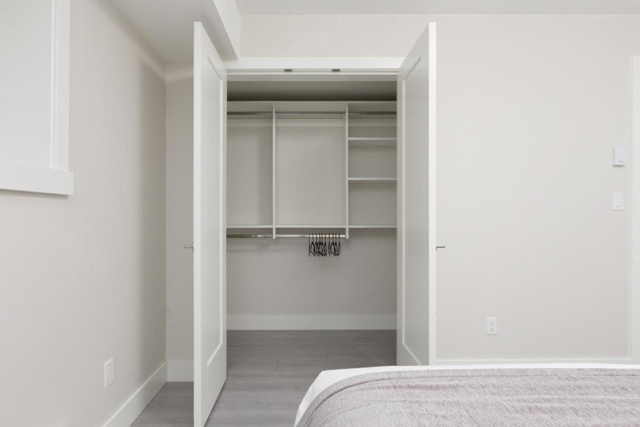 Tastefully Furnished And Newly Updated 2 Bd Central Lynn Valley North Vancouver Βίλα Εξωτερικό φωτογραφία