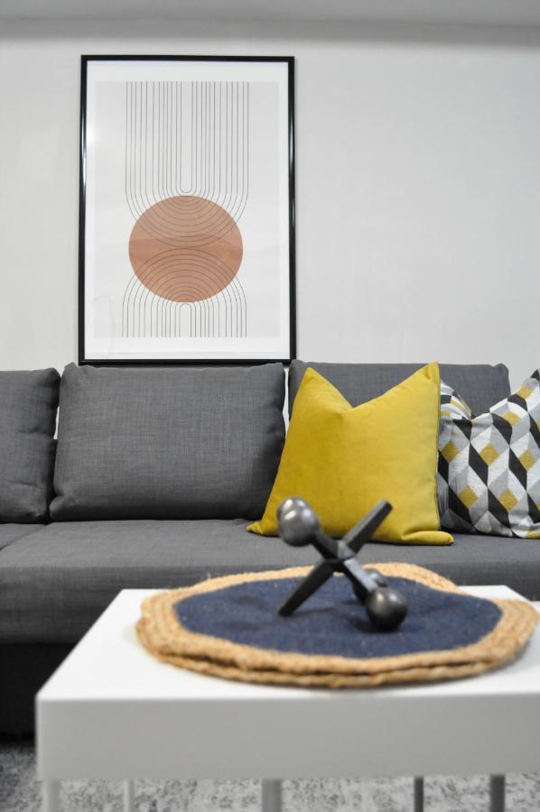 Tastefully Furnished And Newly Updated 2 Bd Central Lynn Valley North Vancouver Βίλα Εξωτερικό φωτογραφία