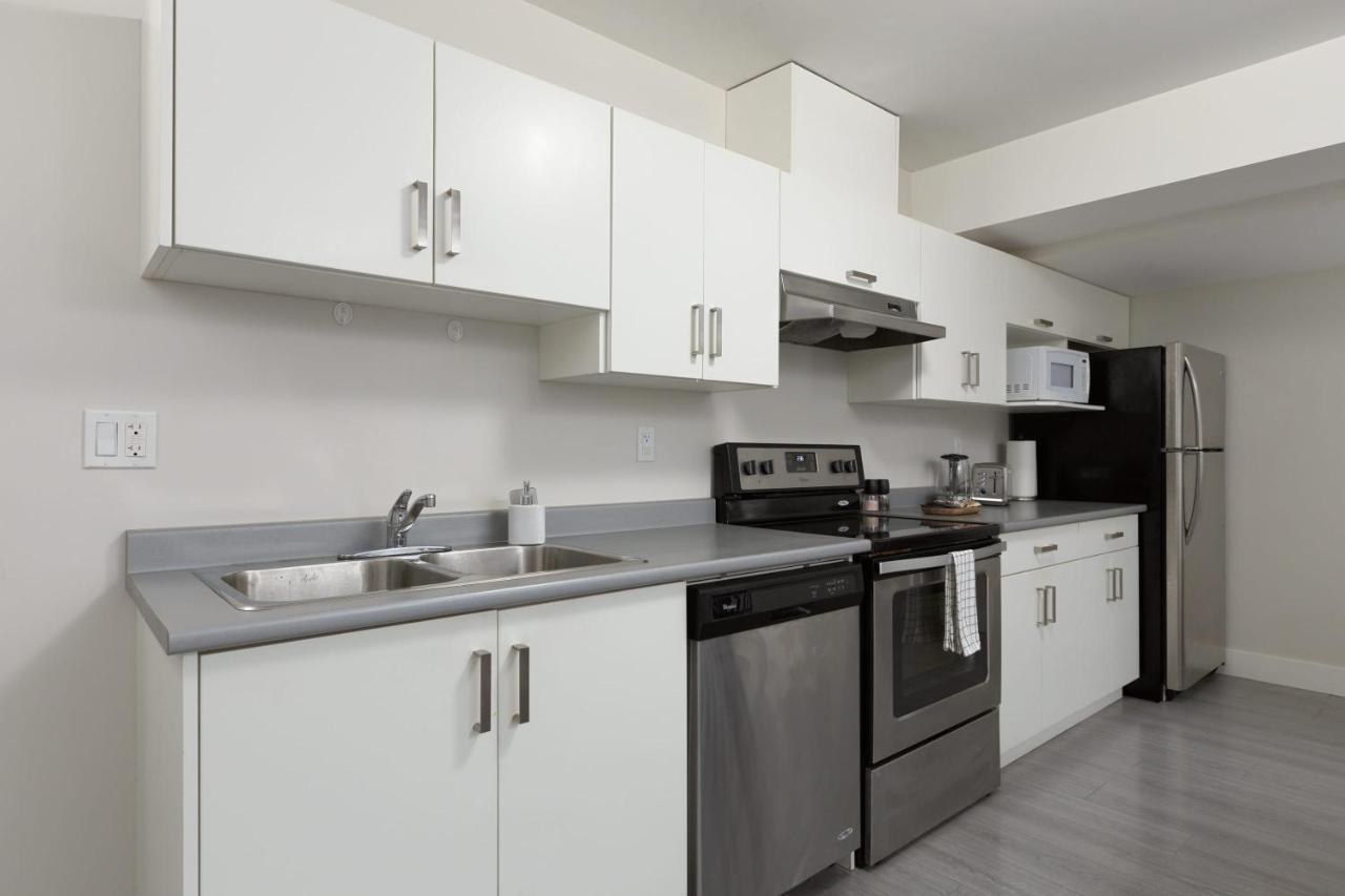 Tastefully Furnished And Newly Updated 2 Bd Central Lynn Valley North Vancouver Βίλα Εξωτερικό φωτογραφία
