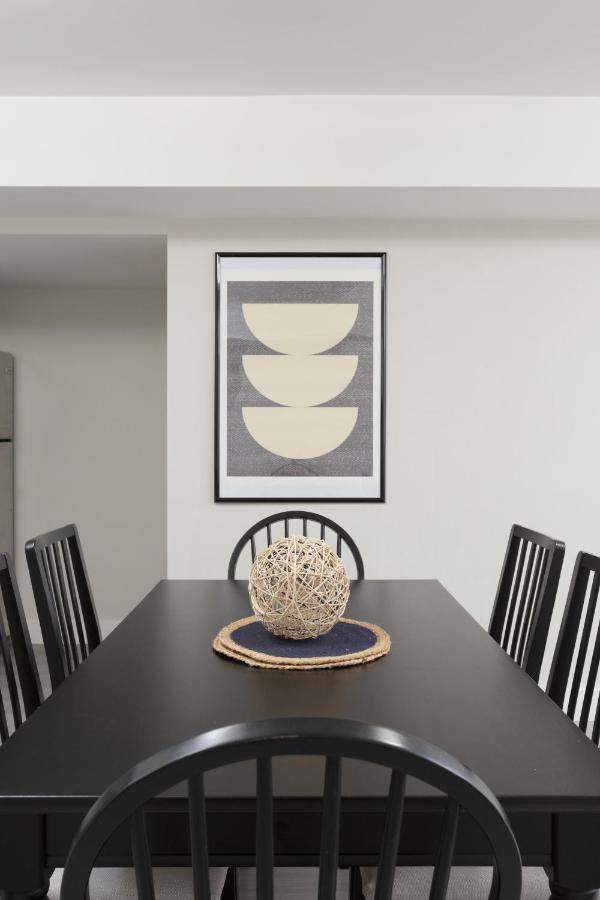 Tastefully Furnished And Newly Updated 2 Bd Central Lynn Valley North Vancouver Βίλα Εξωτερικό φωτογραφία